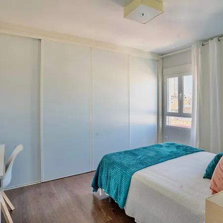 Atico La Muralla Con Terraza Privada Апартаменты *